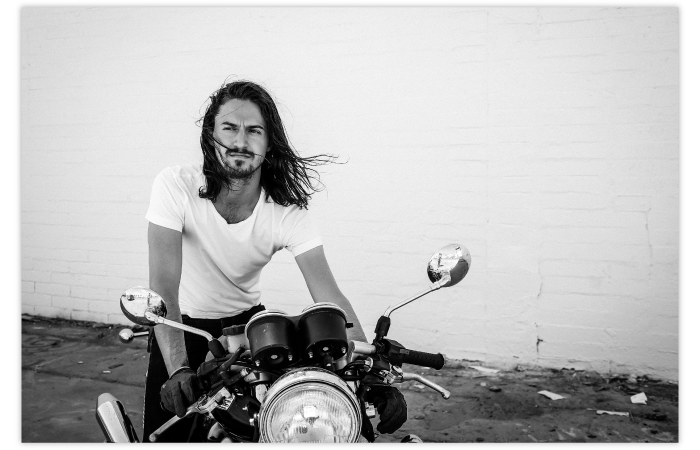 髭とバイク
