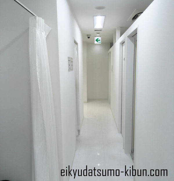 京都四条院施術室前通路